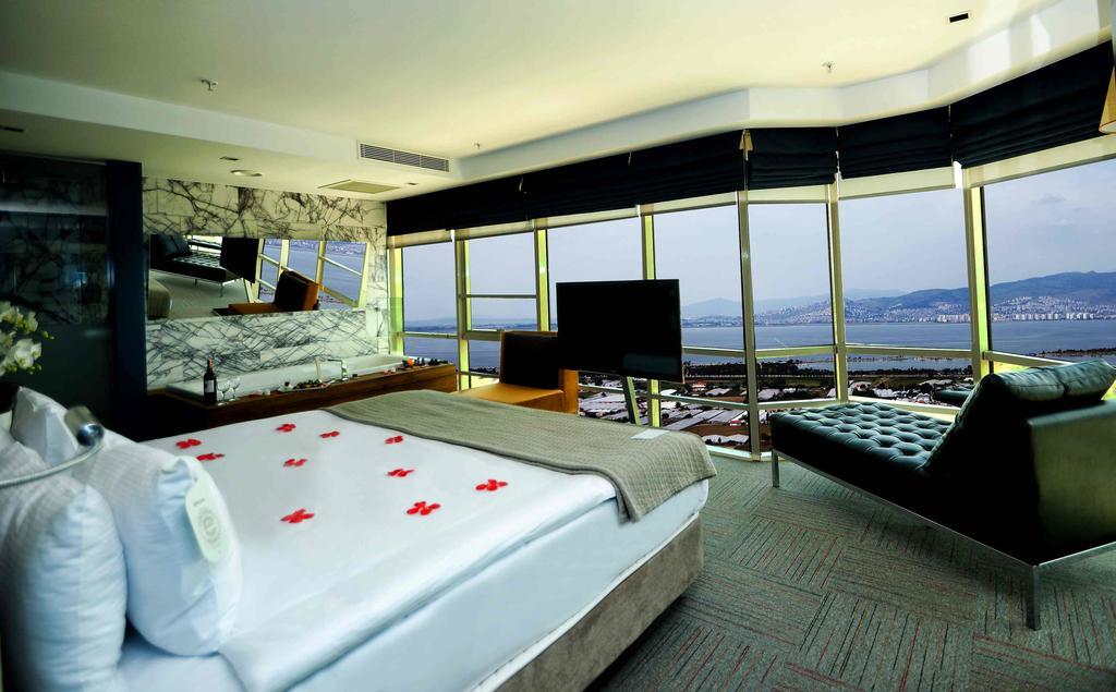 Ramada Encore By Wyndham İzmir Kültér fotó