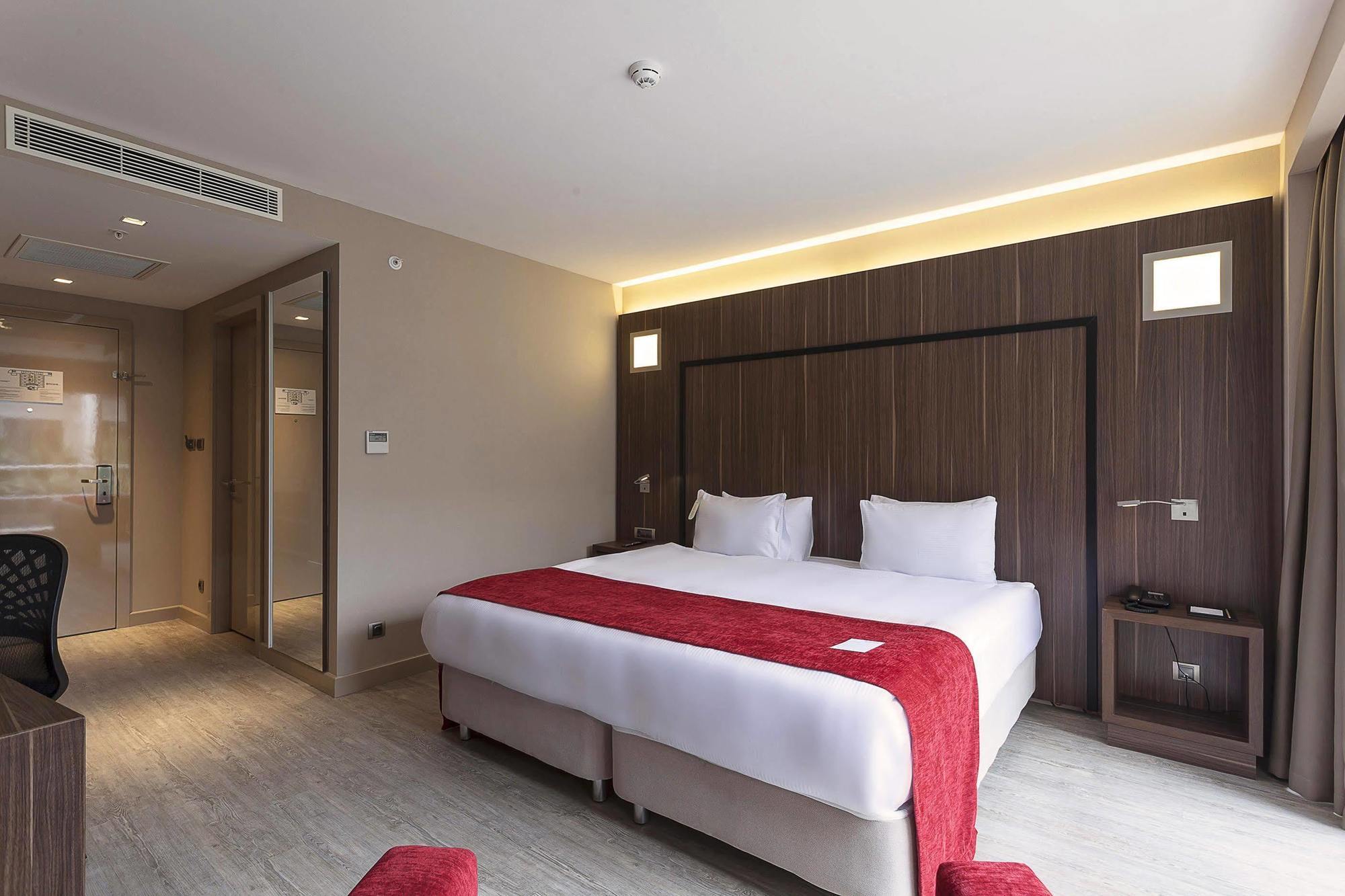 Ramada Encore By Wyndham İzmir Kültér fotó